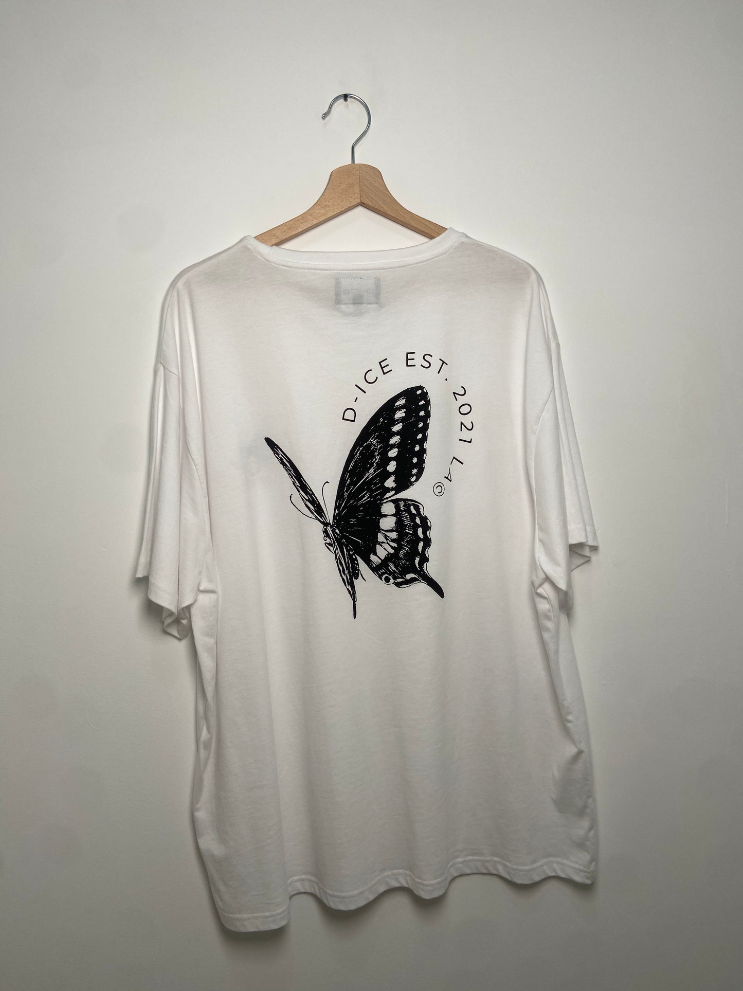 D-ICE Butterfly oversized T in White